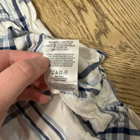 Woolrich Women’s M Plaid Long Sleeve Button Down Flannel Shirt - Picture 6 of 9